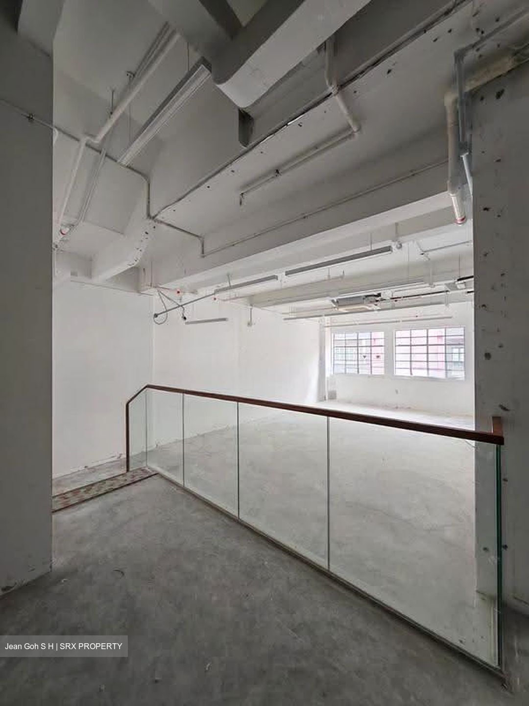 Hongkong Street (D1), Office #618137021